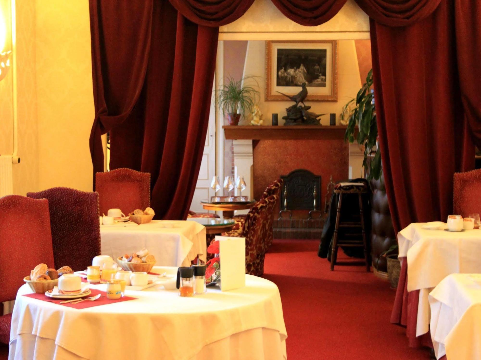 Hostellerie Du Grand Sully Extérieur photo