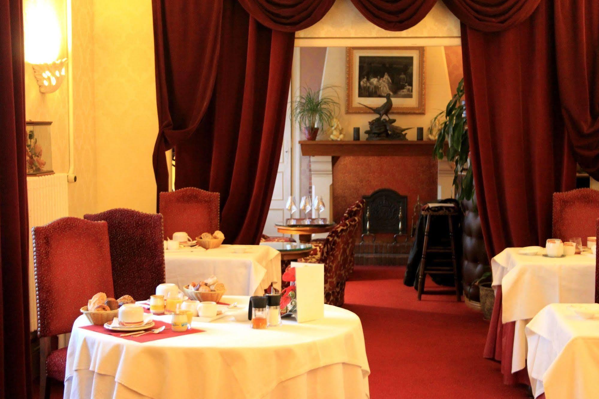 Hostellerie Du Grand Sully Extérieur photo